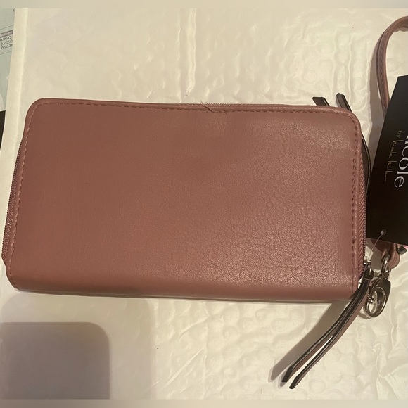 Nicole Miller Dori Wallet - Picture 3 of 8